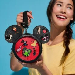 Disney Mickey Mouse Icon Pin Trading Bag -Disney Shop 3805056580080 7