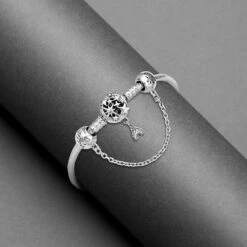 Fantasyland Castle Safety Chain Charm By Pandora – Disney Parks -Disney Shop 4300107850212 3