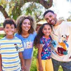 Disney Fantasyland Castle ''Believe In Magic'' T-Shirt For Women 10 Disney Fantasyland Castle ''Believe In Magic'' T-Shirt For Women -Disney Shop 5106059240023 4