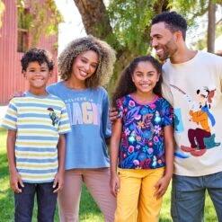 Disney Fantasyland Castle ''Believe In Magic'' T-Shirt For Women 11 Disney Fantasyland Castle ''Believe In Magic'' T-Shirt For Women -Disney Shop 5106059240023 5