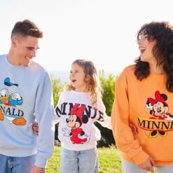 Disney Minnie Mouse Pullover Sweatshirt For Adults -Disney Shop 5201057340193 3